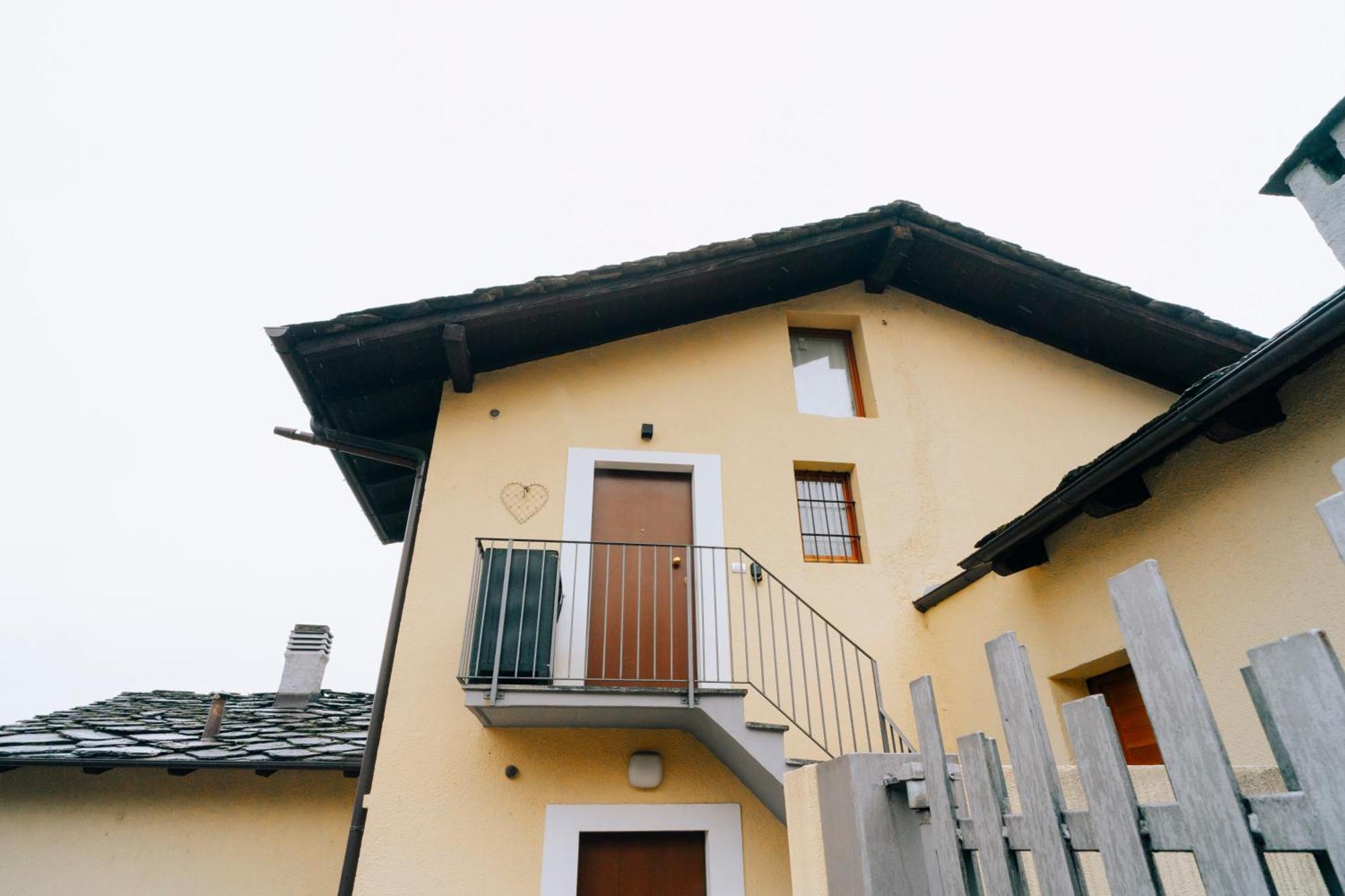 Aosta Holiday Apartments - Edelweiss Exteriör bild