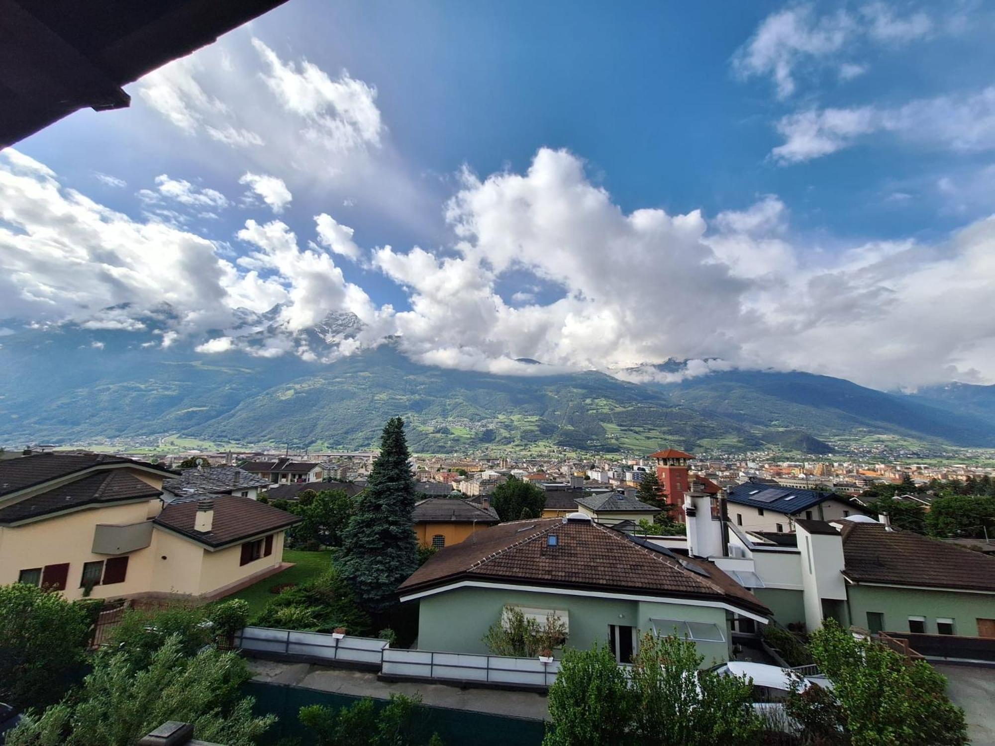 Aosta Holiday Apartments - Edelweiss Exteriör bild